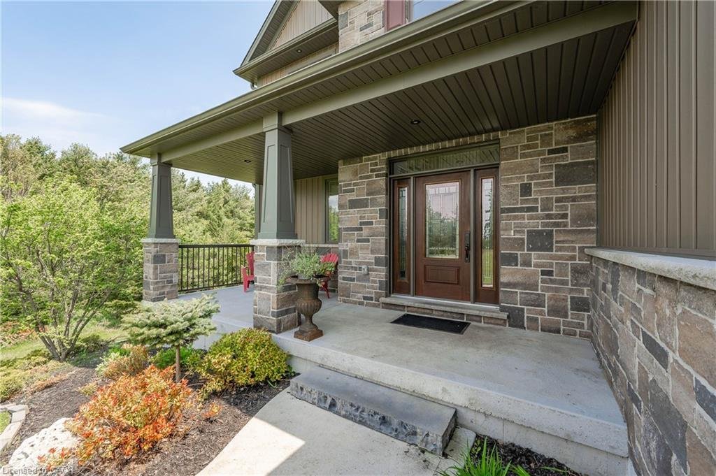 House in Ayton, Ontario, Canada 5 - 17783036