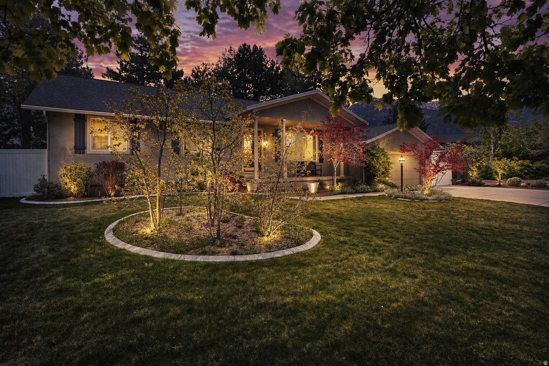 House in Sandy, Utah, United States 2 - 17780823