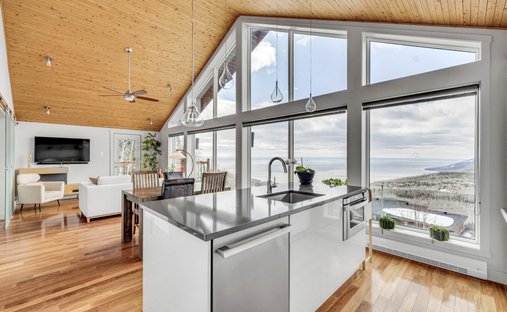House in Petite-Rivière-Saint-François, Quebec, Canada 1
