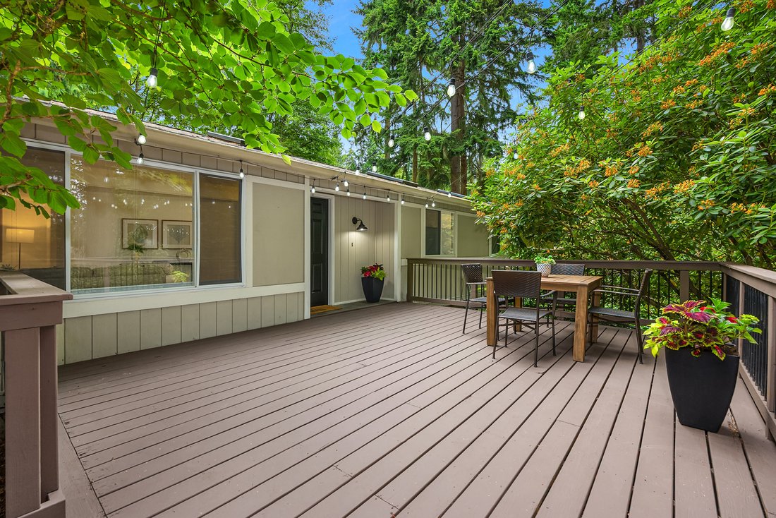 Bainbridge Island, Washington, United States 5 - 17779505
