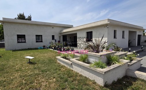Casa en Caumont-sur-Durance, Provenza-Alpes-Costa Azul, Francia 1