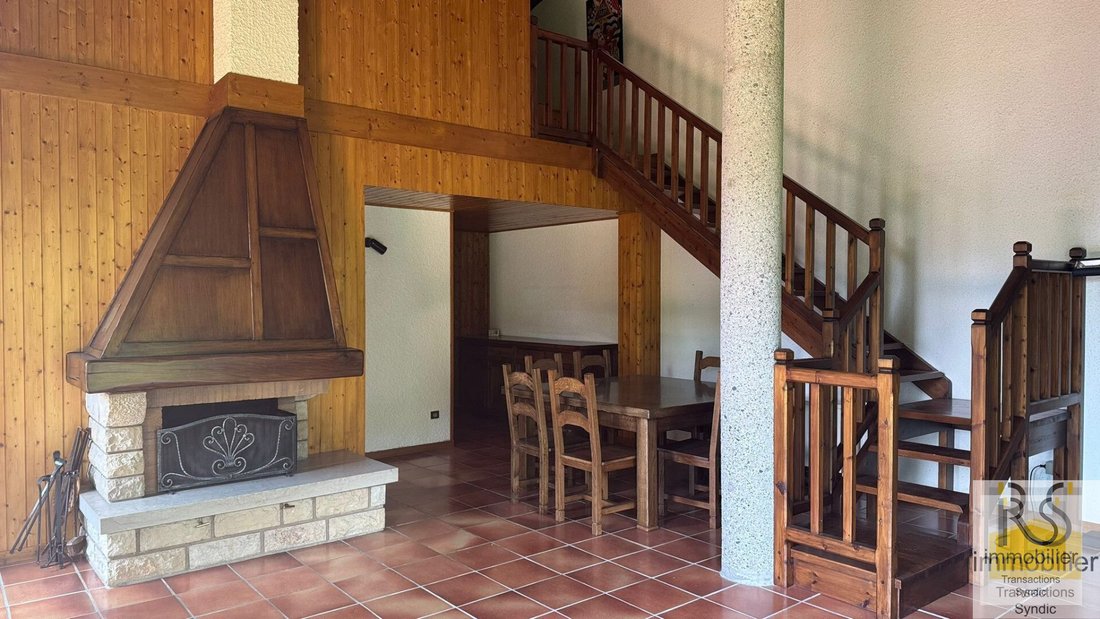 Chalet in Arâches-la-Frasse, Auvergne-Rhône-Alpes, France 3 - 17783697