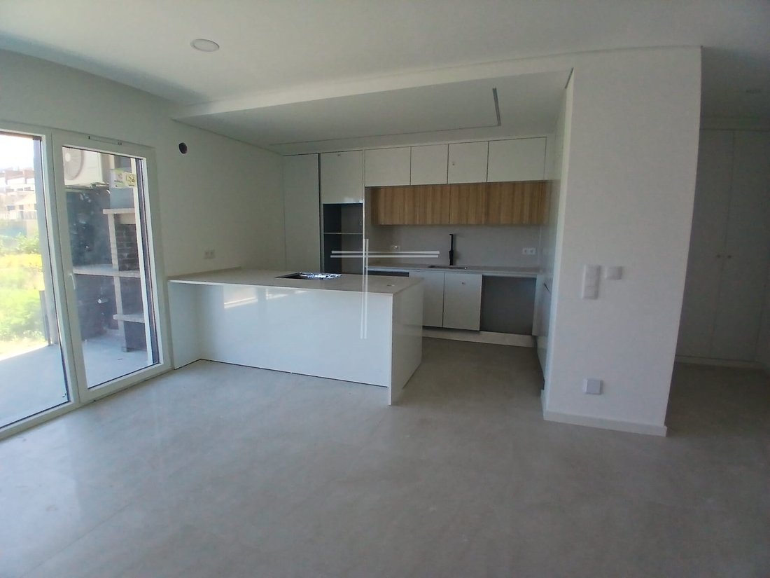 Apartment in Charneca de Caparica e Sobreda, Setubal, Portugal 1 - 17494864