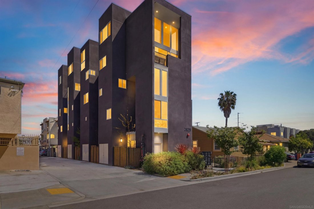 San Diego, California, United States 1 - 17779242