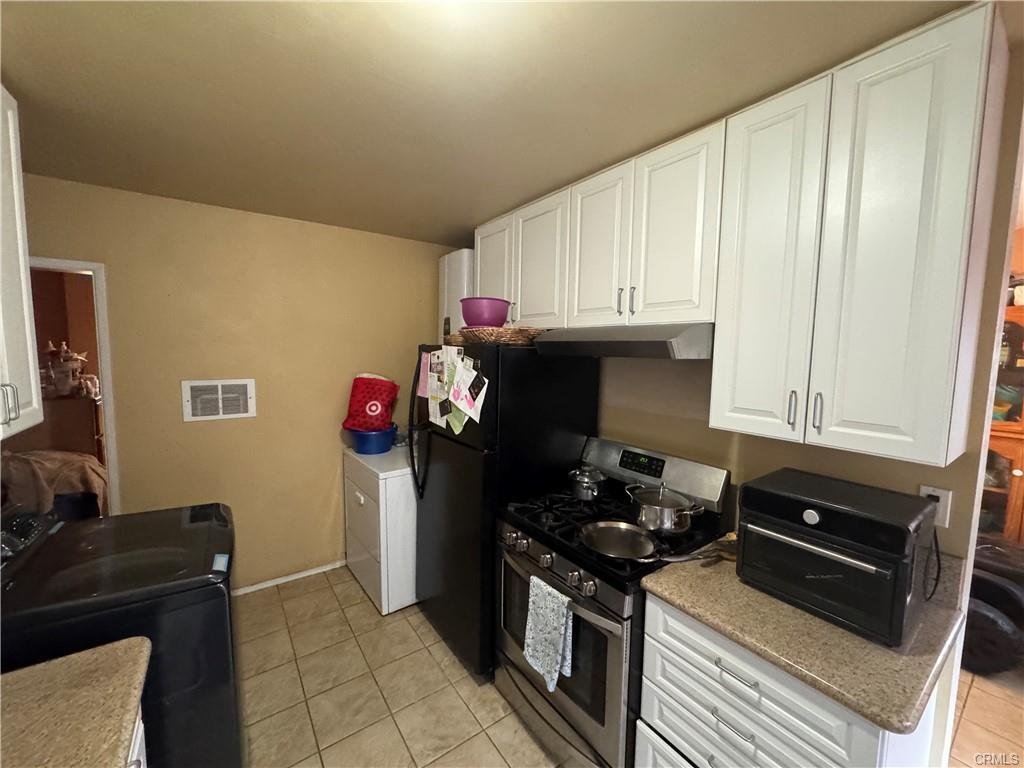 Apartment in East Los Angeles, California, United States 4 - 17780435