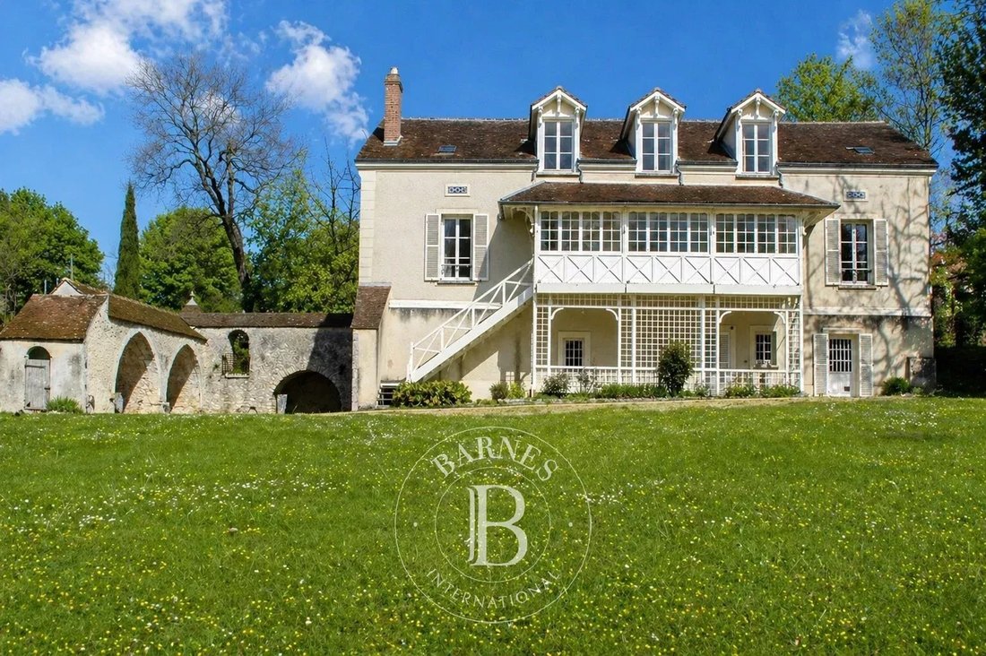 House in Sainte-Colombe, Ile-de-France, France 1 - 17780130