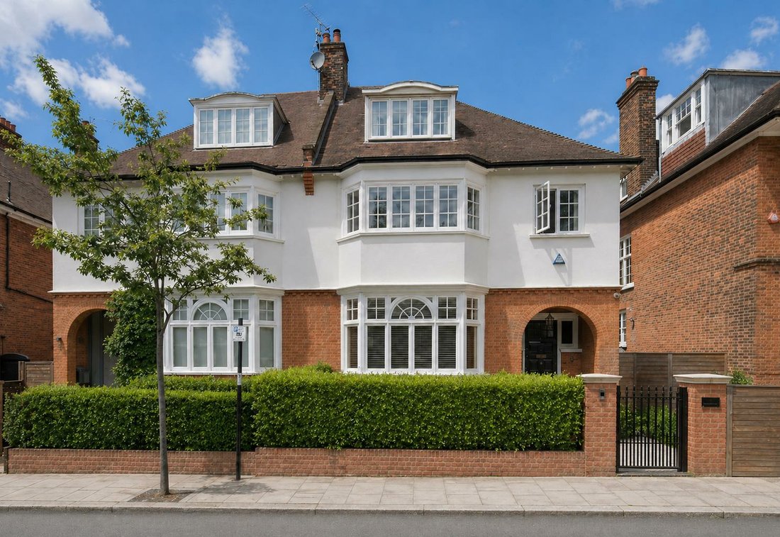 House in Hampstead, Camden, England 1 - 17780872