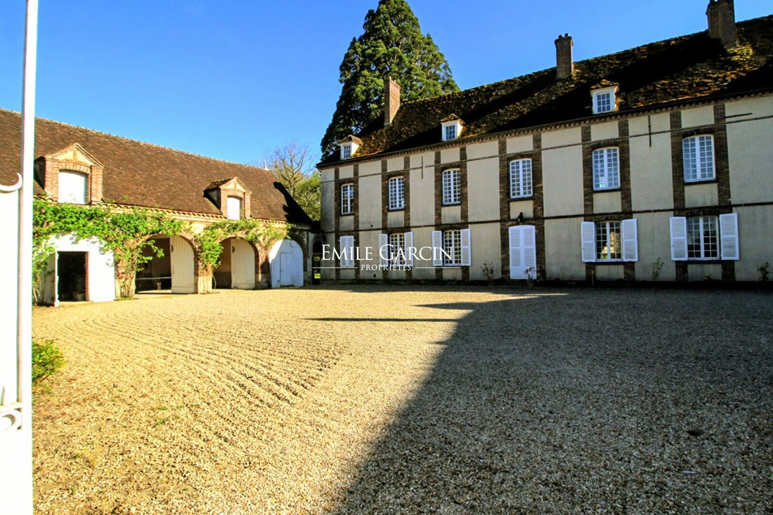 Chateau in Briand Leclerc, Sens, France 2 - 17779799