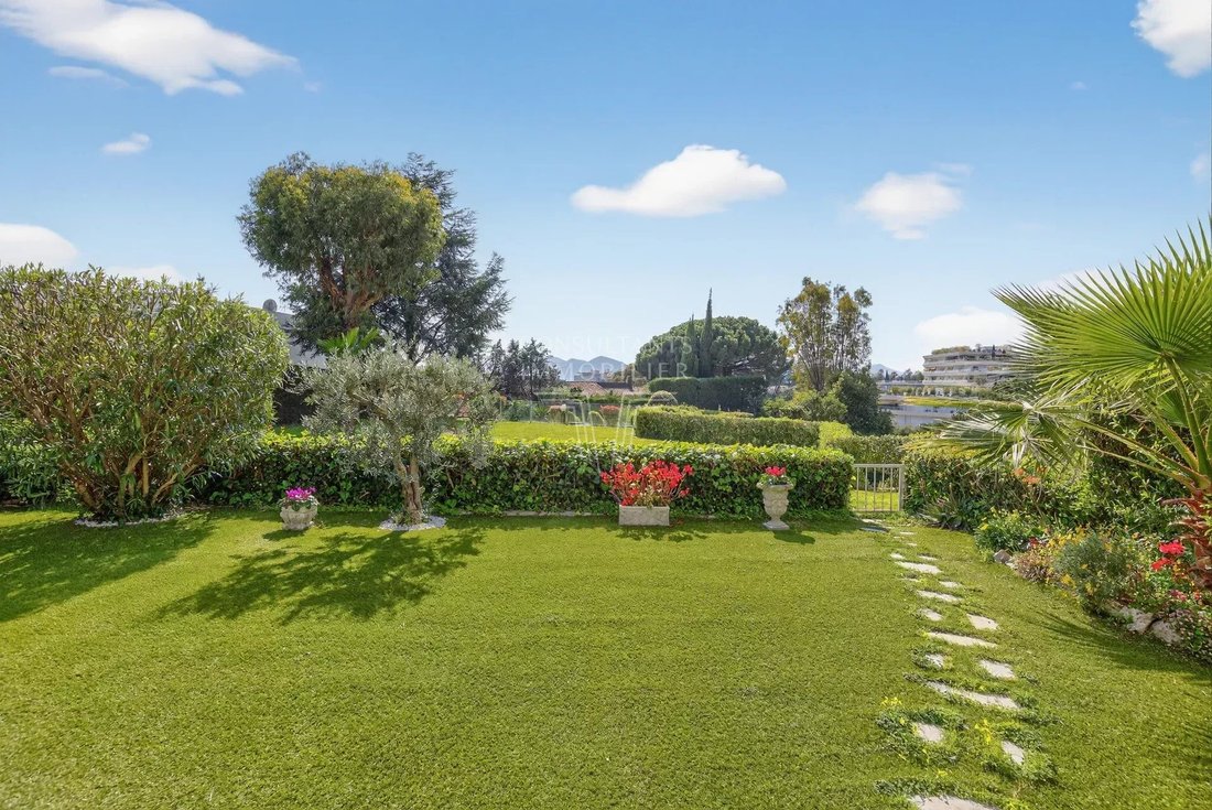 Apartment in Cannes, Provence-Alpes-Côte d'Azur, France 3 - 17457062