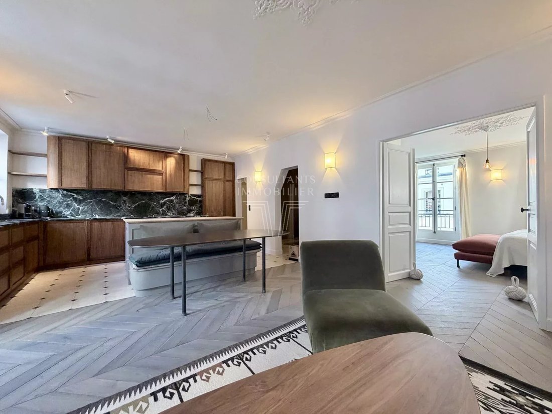 Apartment in Saint Thomas d'Aquin, Paris 7e Arrondissement, Paris 2 - 17074714