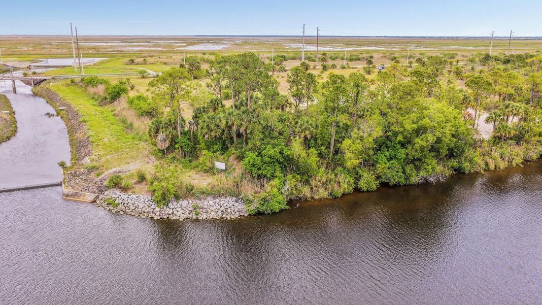 Land in Palm City, Florida, United States 1 - 17783514
