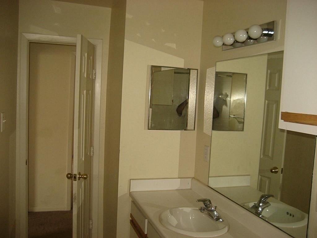 Houston, Texas, United States 4 - 17781867