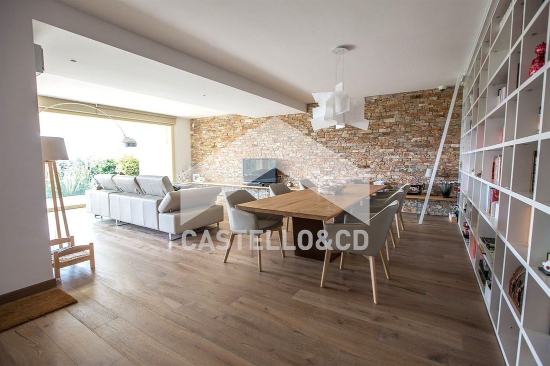Villa in Padenghe sul Garda, Lombardy, Italy 2 - 17778712
