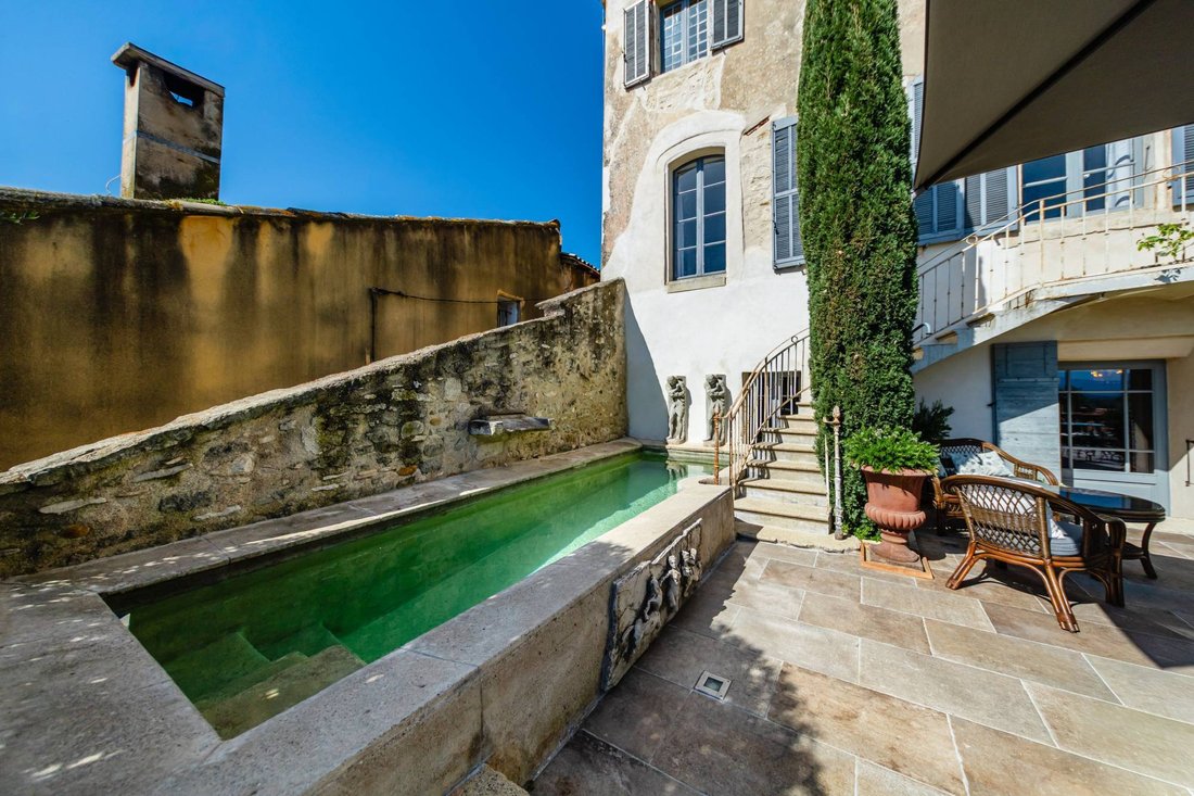 Villa in Châteauneuf-de-Gadagne, Provence-Alpes-Côte d'Azur, France 3 - 17322569