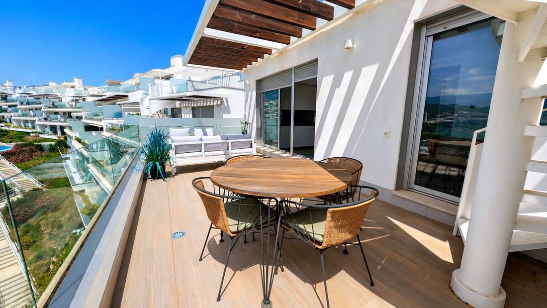 Penthouse in Cancelada, Estepona, Andalusia 4 - 17645440