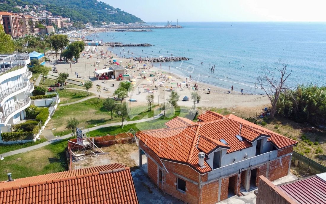 Villa in Center - Marina, Andora, Liguria 1 - 17778787