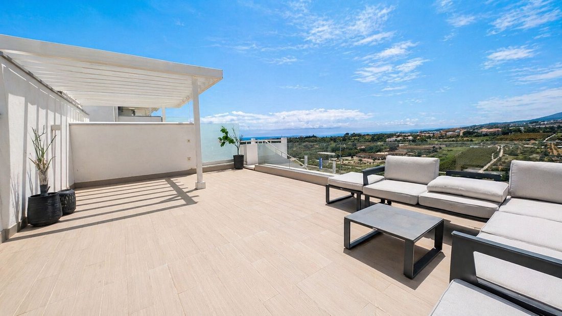Penthouse in Cancelada, Estepona, Andalusia 1 - 17645440
