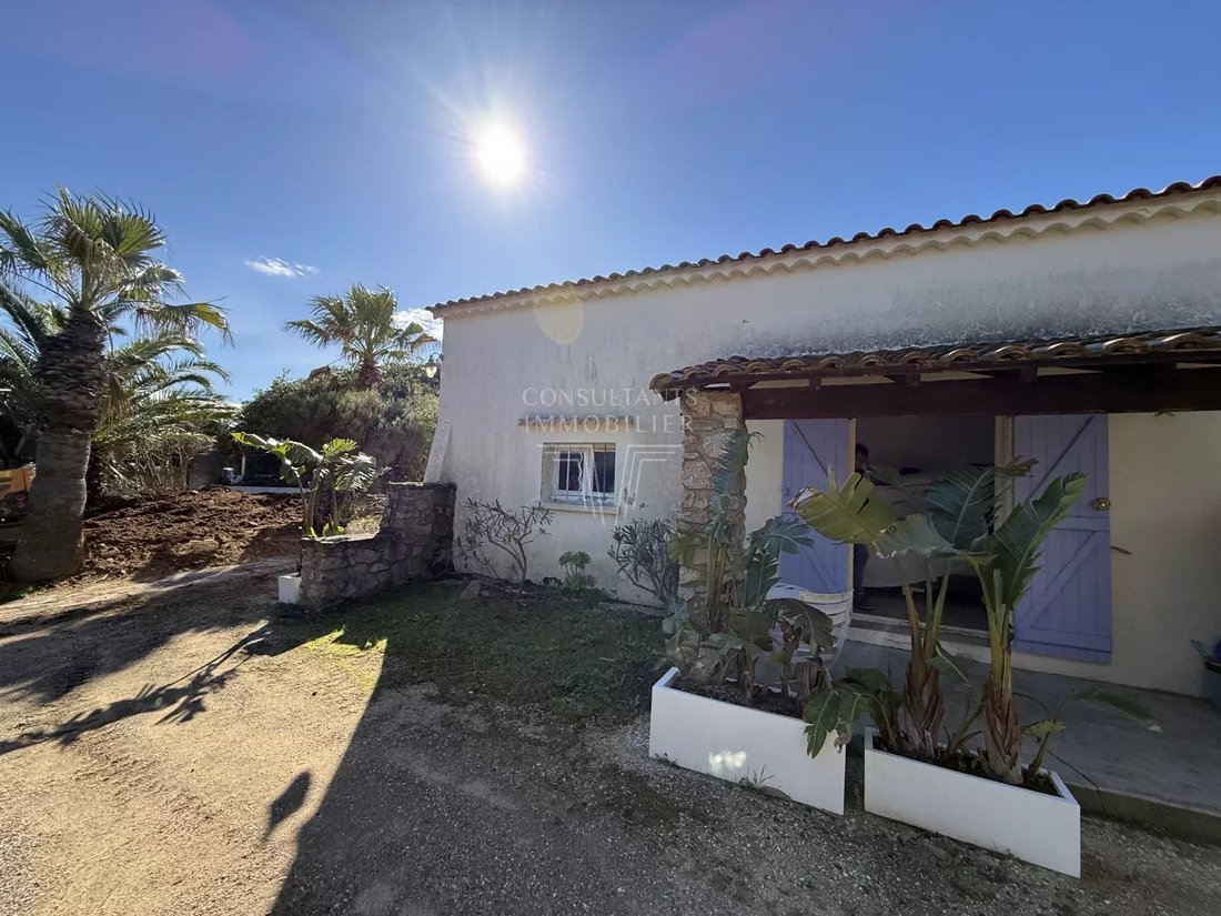House in Ramatuelle, Provence-Alpes-Côte d'Azur, France 5 - 17267196