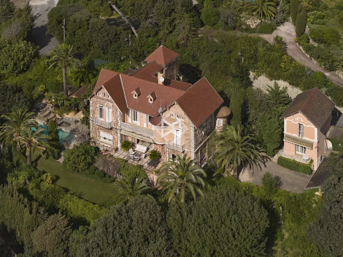 Villa in Cannes, Provence-Alpes-Côte d'Azur, France 1 - 17780057