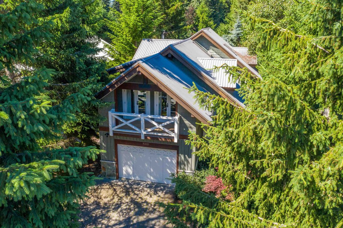 House in Whistler, British Columbia, Canada 1 - 17782443
