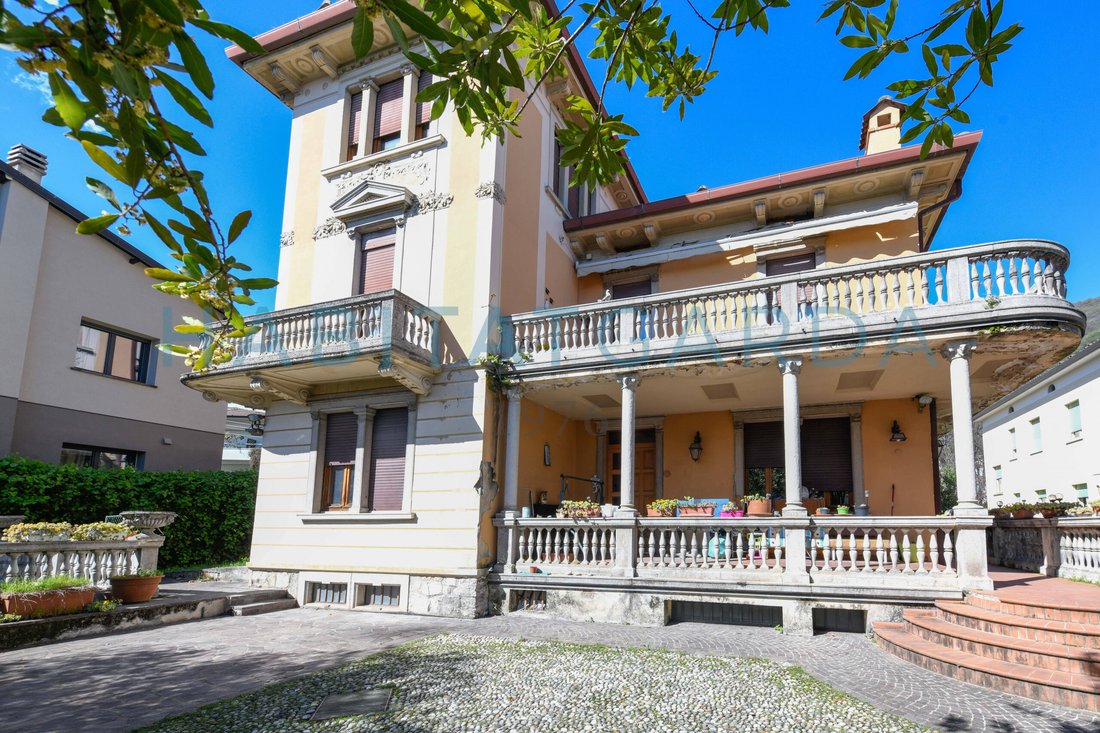 Villa in Salo, Lombardy, Italy 3 - 17783456