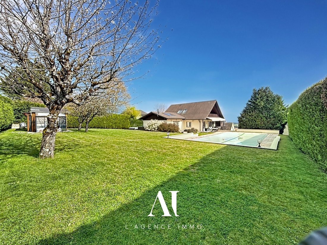 House in Sauverny, Auvergne-Rhône-Alpes, France 1 - 17475522