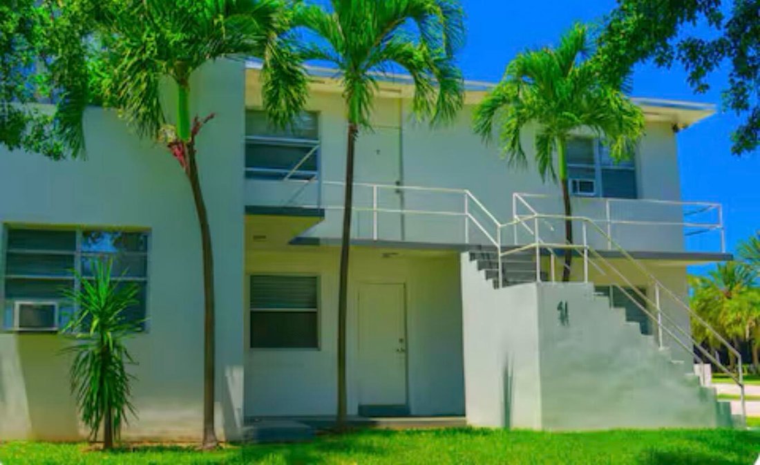 Dania Beach, Florida, United States 1 - 17781651