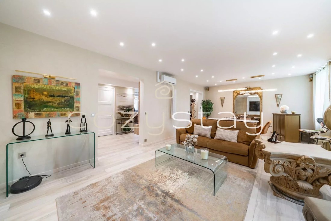 Apartment in La Source, Cannes, France 2 - 17311082