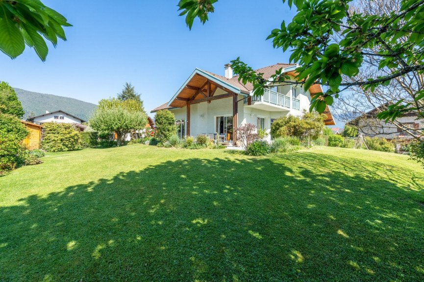 Villa in Sud, Saint-Jorioz, France 3 - 17779358