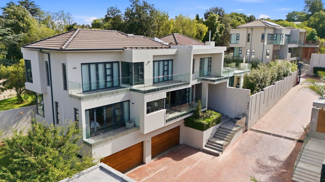 House in Benmore Gardens, Gauteng, South Africa 2 - 17780383