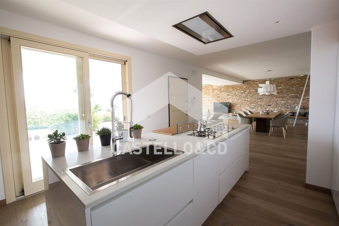 Villa in Padenghe sul Garda, Lombardy, Italy 5 - 17778712