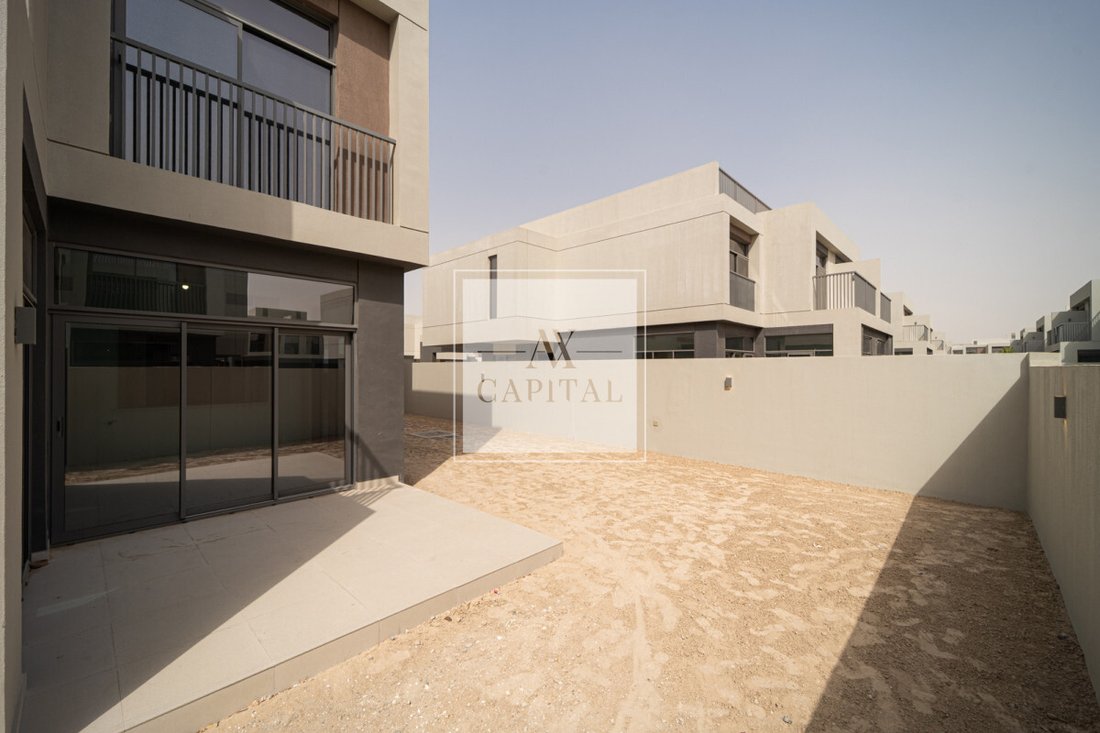Villa in Jumeirah, Dubai, United Arab Emirates 1 - 17779626