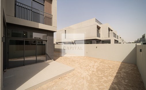 Villa in Jumeirah, Dubai, United Arab Emirates 1