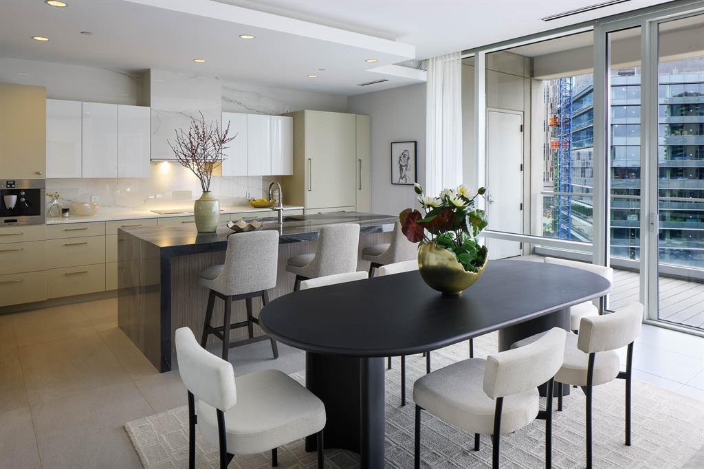 Condo in Dallas, Texas, United States 4 - 17782120
