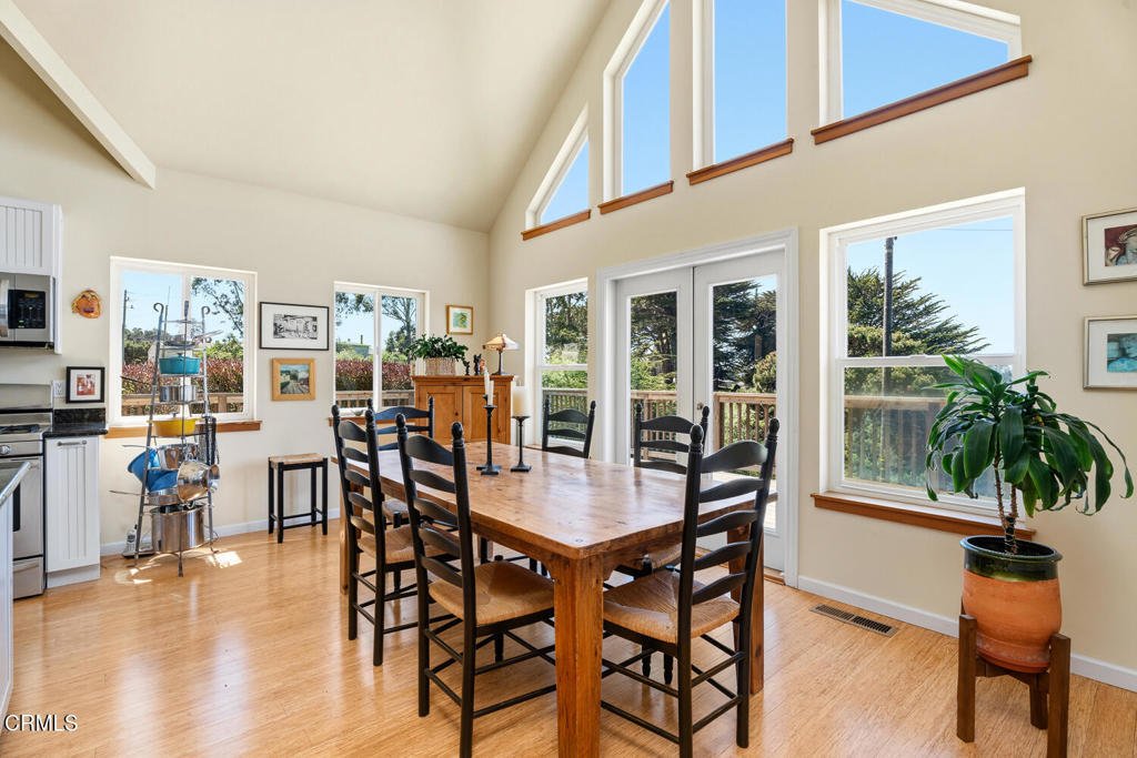 House in Manchester, California, United States 4 - 17782396