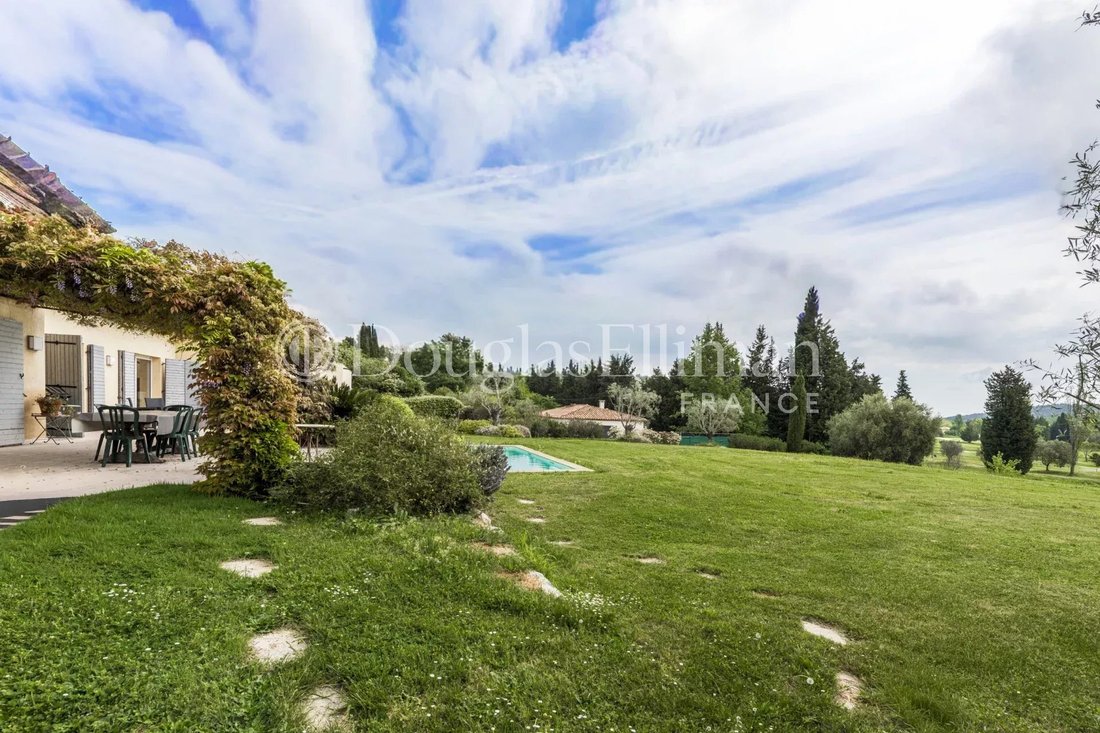 Villa in Opio, Provence-Alpes-Côte d'Azur, France 2 - 17780034