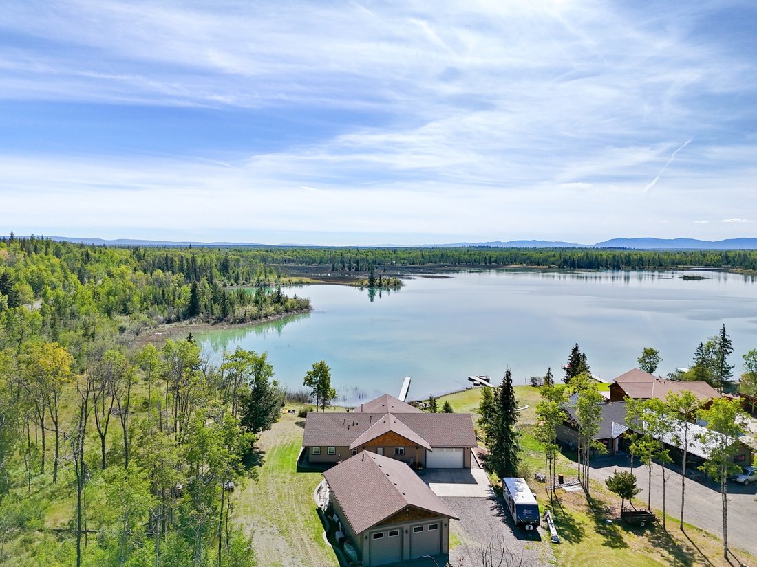House in 70 Mile House, British Columbia, Canada 5 - 17782435