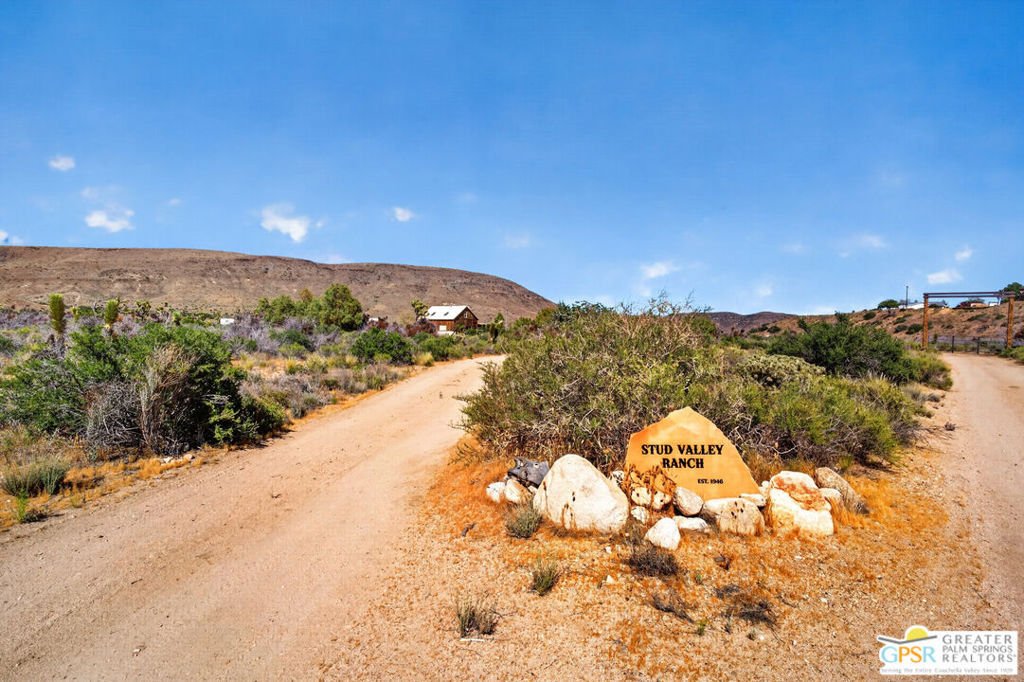 House in Yucca Valley, California, United States 1 - 17781593