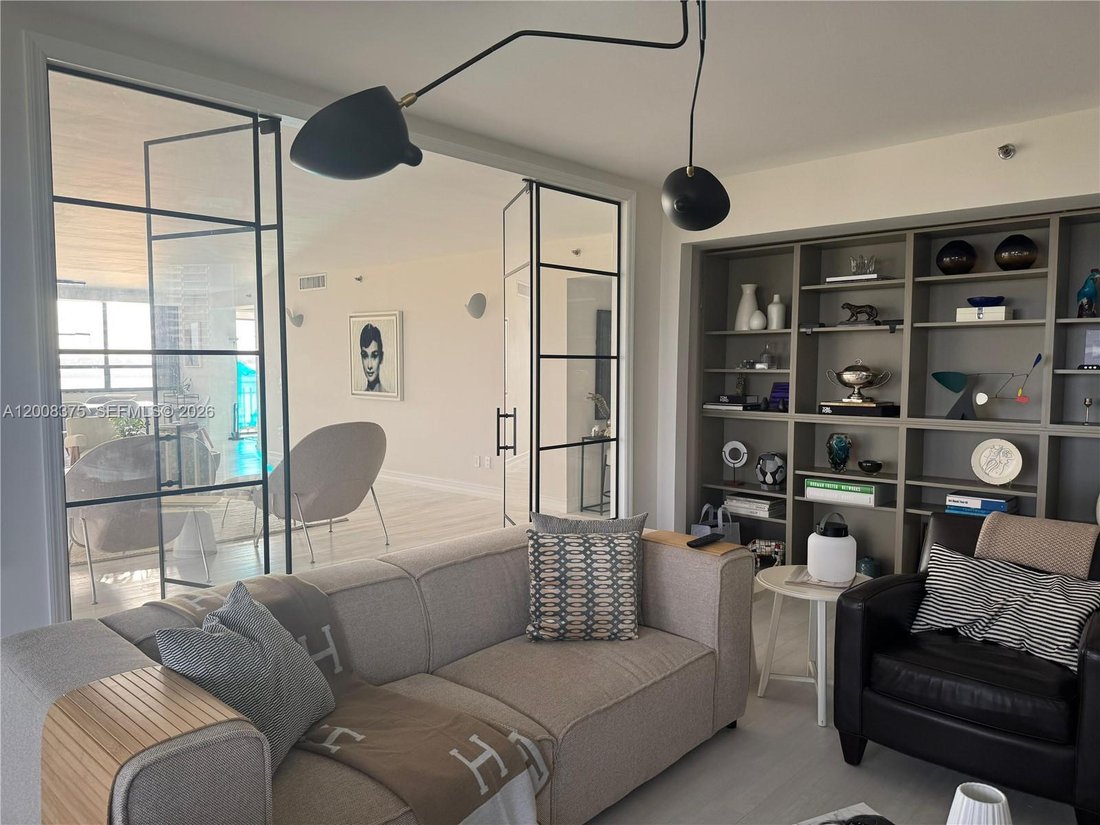Condo in Miami, Florida, United States 5 - 17778692