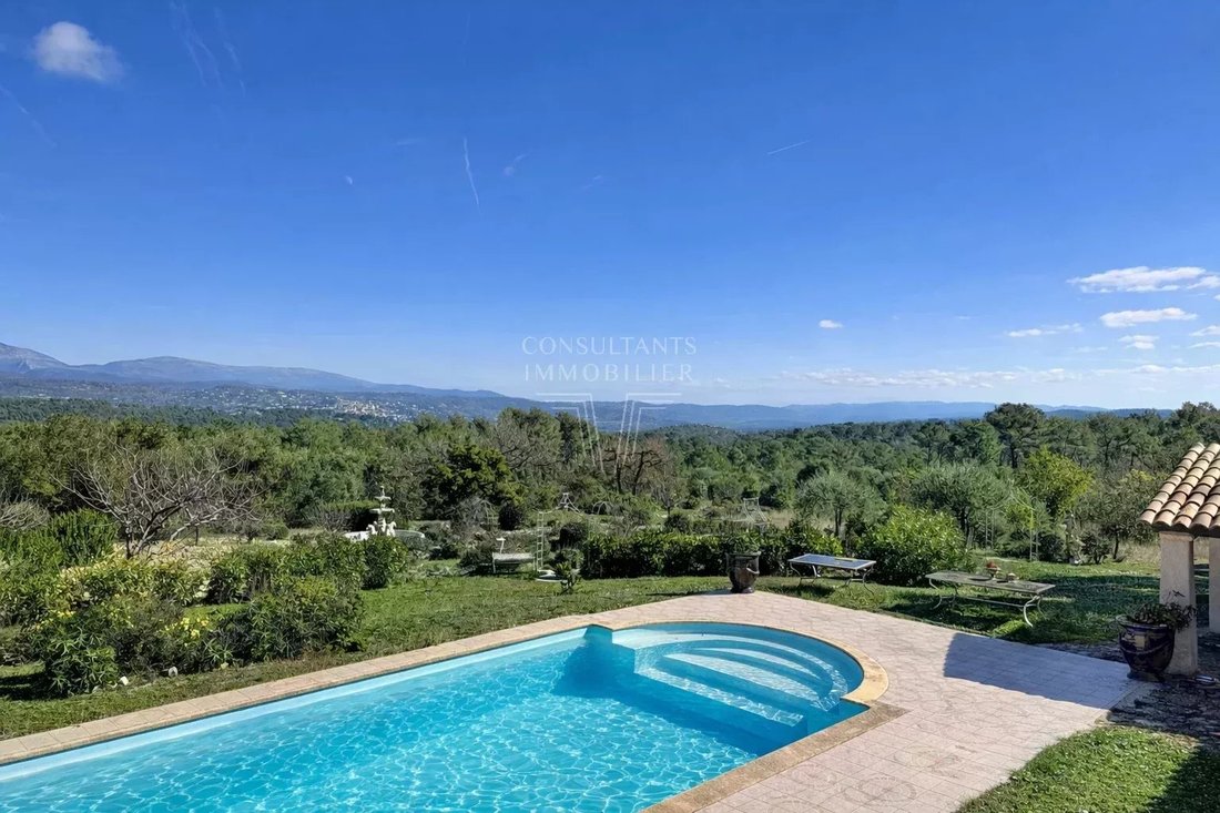 Villa en Seillans, Provenza-Alpes-Costa Azul, Francia 1 - 17301318