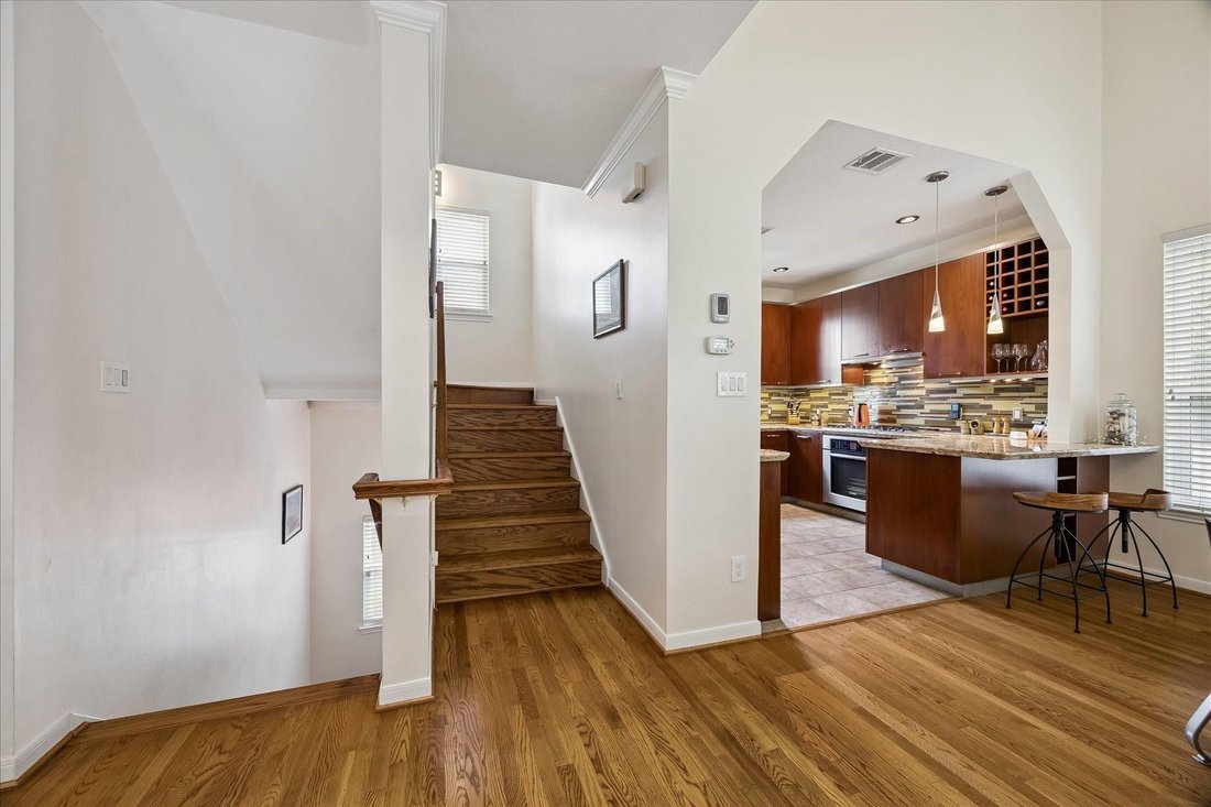 Townhouse in Houston, Texas, United States 4 - 17779187