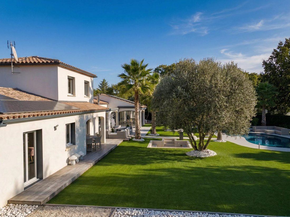 Villa in Assas, Occitania, France 2 - 16574465