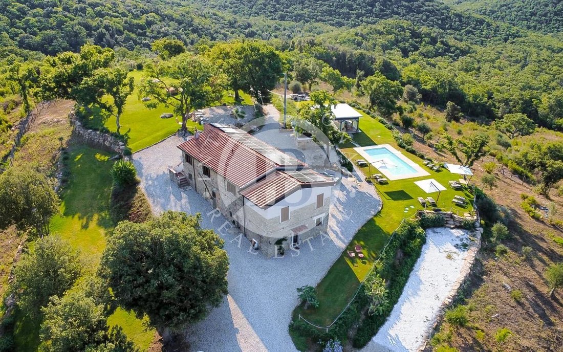 Estate in Suvereto, Tuscany, Italy 2 - 17778797
