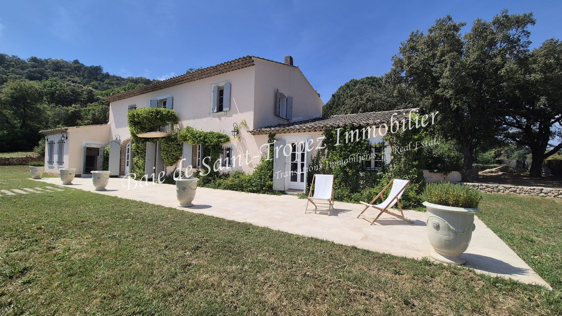 Villa in Le Plan-de-la-Tour, Provence-Alpes-Côte d'Azur, France 1 - 17270566
