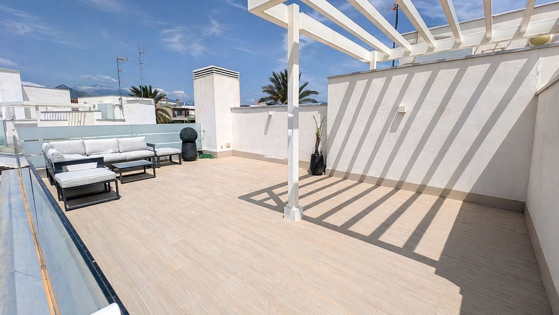Penthouse in Cancelada, Estepona, Andalusia 3 - 17645440