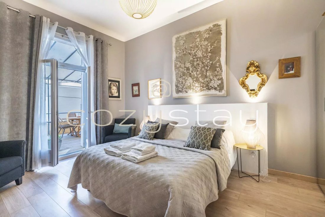 Apartment in Saint Nicolas, Cannes, France 5 - 17022268