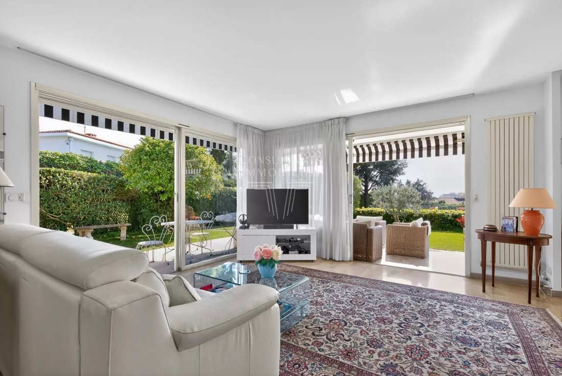 Apartment in Cannes, Provence-Alpes-Côte d'Azur, France 2 - 17457062
