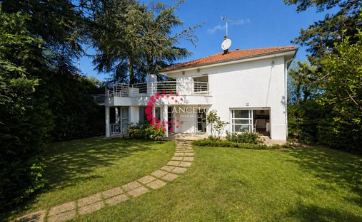 House in Oullins, Oullins-Pierre-Benite, France 1