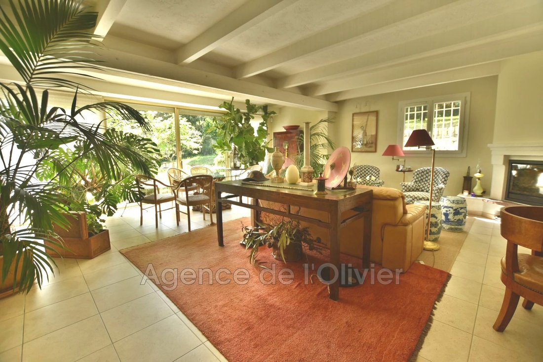 Villa in Valbonne, Provence-Alpes-Côte d'Azur, France 5 - 17784486