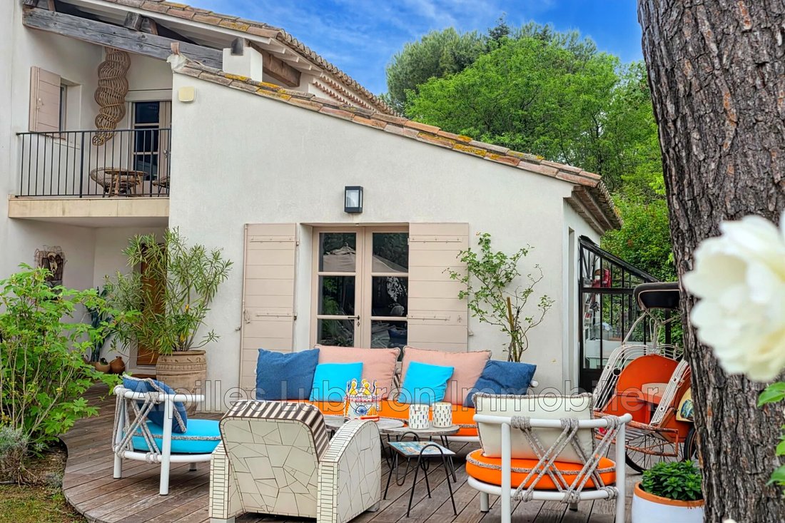 Villa in Eygalières, Provence-Alpes-Côte d'Azur, France 3 - 17784491